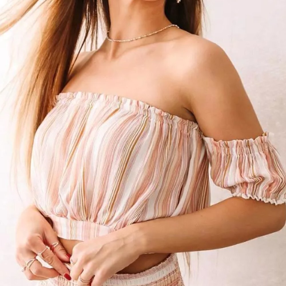 Coco + Jameson Striped Off The Shoulder Top and flowy Dress👗2pcs